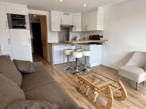 Charmant Studio 4p avec Terrasse Sud – Proche Pistes & Commerces – Alpe d'Huez - FR-1-405-339